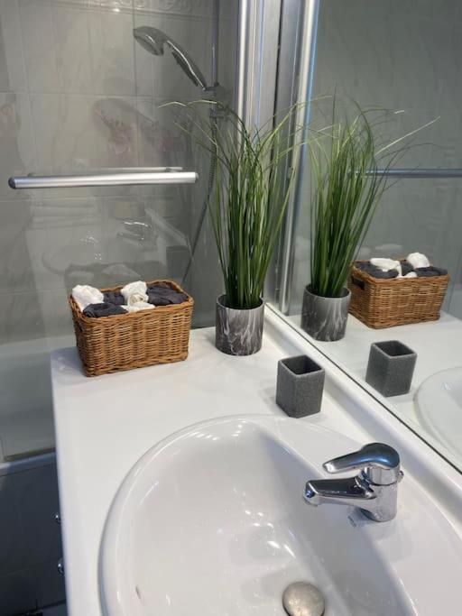 Magnifique Duplex 45 M2 Aux Portes De Paris Metro Barbara A 30Mn Expo Porte De Versailles Монруж Екстериор снимка