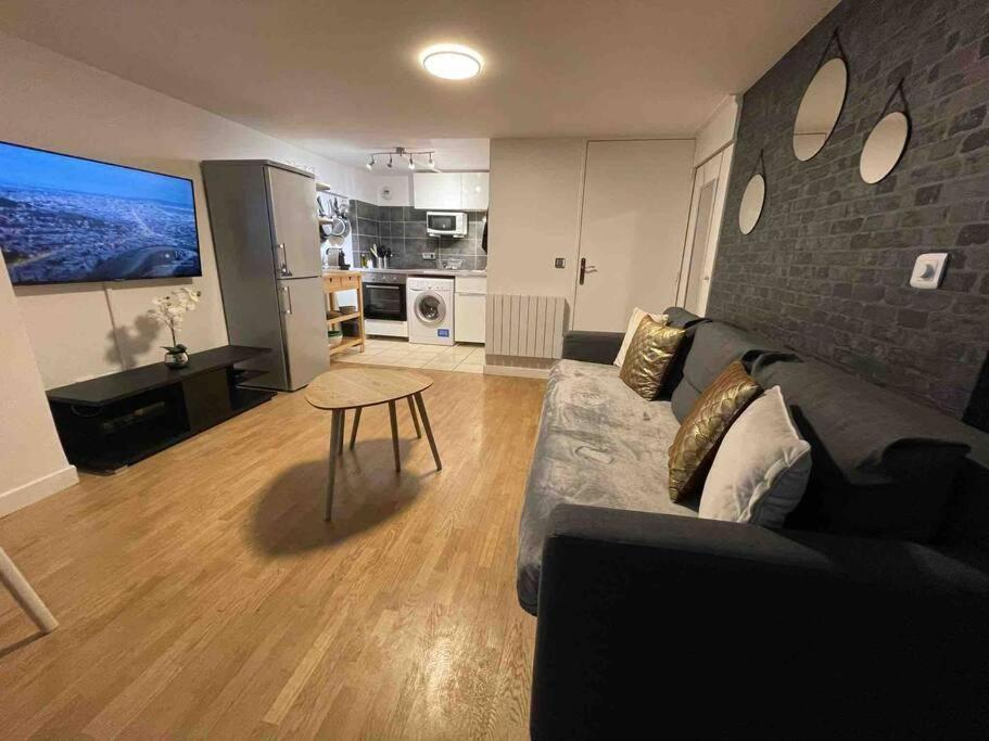 Magnifique Duplex 45 M2 Aux Portes De Paris Metro Barbara A 30Mn Expo Porte De Versailles Монруж Екстериор снимка