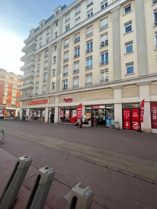 Magnifique Duplex 45 M2 Aux Portes De Paris Metro Barbara A 30Mn Expo Porte De Versailles Монруж Екстериор снимка